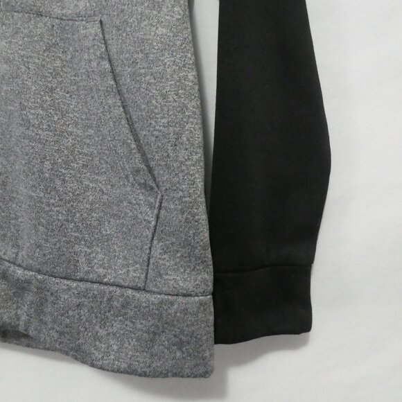 PUMA | size 8 - kids | Long Sleeve Zip-Up Hooded Sweatshirt With Pockets - Picture 9 of 16